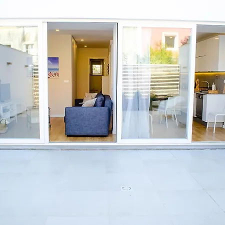 Charming With Terrace Cascais